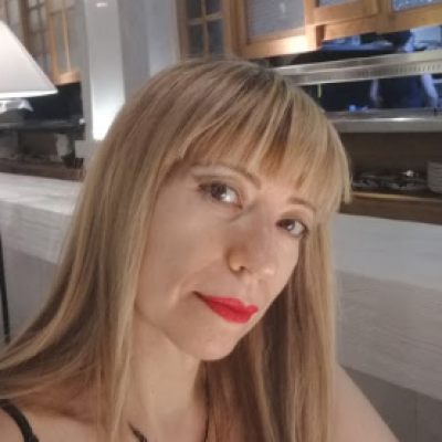 Helena Ruzola