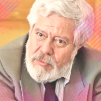 Adolfo Castañón